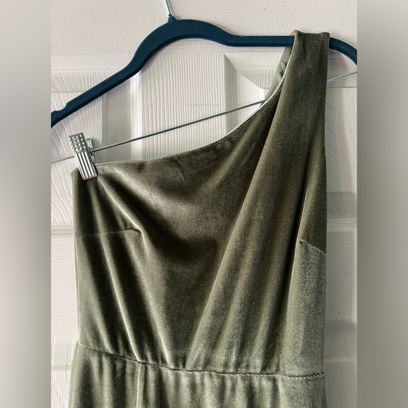 BalticBorn Velvet Dress - Picture 4 of 5